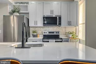 972 N Franklintown Rd, Baltimore, MD 21216 - Photo 14