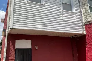 2525 Barclay St, Baltimore, MD 21218 - Photo 4
