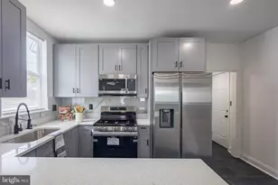 3804 Penhurst Ave, Baltimore, MD 21215 - Photo 8