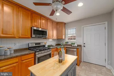 836 S Kenwood Avenue, Baltimore, MD 21224 - Photo 10