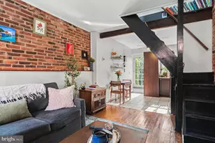 402 S Dallas St, Baltimore, MD 21231 - Photo 4