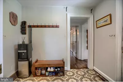 10 W Lake Avenue, Baltimore, MD 21210 - Photo 18
