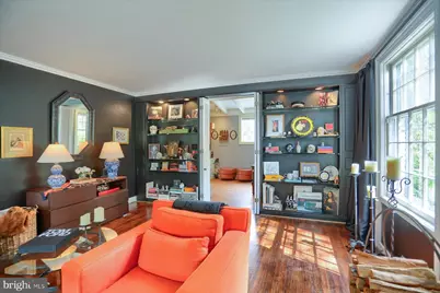 10 W Lake Avenue, Baltimore, MD 21210 - Photo 14