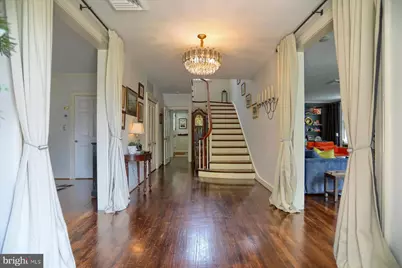10 W Lake Avenue, Baltimore, MD 21210 - Photo 4