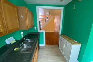 613 E 30th Street E, Baltimore, MD 21218 - Photo 8
