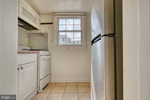 1208 N Calvert St, Baltimore, MD 21202 - Photo 12