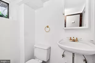 3005 N Calvert St, Baltimore, MD 21218 - Photo 42