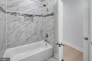 727 N Chester St, Baltimore, MD 21205 - Photo 18
