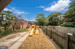 2617 N Calvert St, Baltimore, MD 21218 - Photo 48