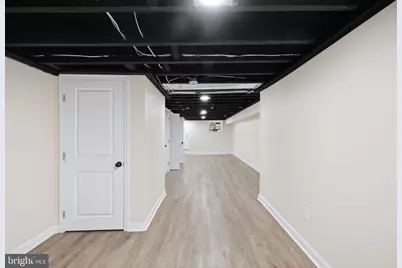 245 N Monastery Avenue, Baltimore, MD 21229 - Photo 32