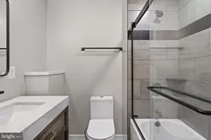 2715 Boone St, Baltimore, MD 21218 - Photo 10