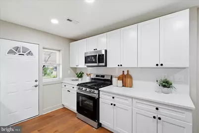817 Wildwood Parkway, Baltimore, MD 21229 - Photo 14