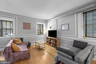 104 W Madison St, Baltimore, MD 21201 - Photo 6