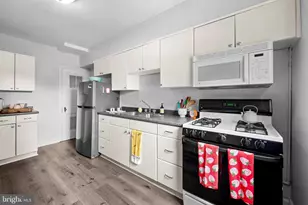 3601 Delverne Rd, Baltimore, MD 21218 - Photo 12