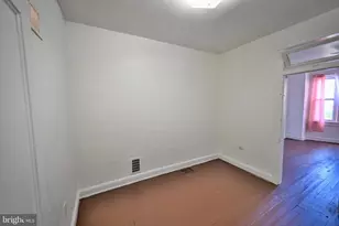 10 S Ellwood Ave, Baltimore, MD 21224 - Photo 16