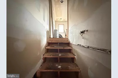 32 S Carrollton Avenue, Baltimore, MD 21223 - Photo 12