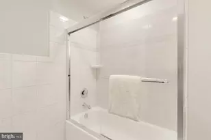 1121 S Clinton St, Baltimore, MD 21224 - Photo 28