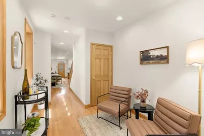 1121 S Clinton Street, Baltimore, MD 21224 - Photo 8
