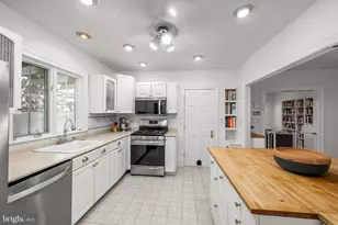 2217 Arden Rd, Baltimore, MD 21209 - Photo 16