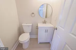 1007 N Woodyear St, Baltimore, MD 21217 - Photo 16