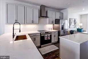 209 S Newkirk St, Baltimore, MD 21224 - Photo 6