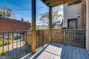 105 S Gilmor Street S, Baltimore, MD 21223 - Photo 32