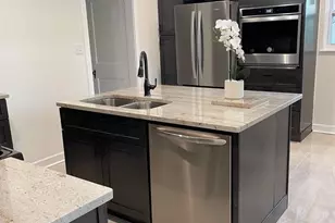 6305 E Fordham Dr, Baltimore, MD 21215 - Photo 6