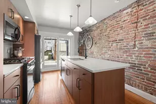 821 S Decker Ave S, Baltimore, MD 21224 - Photo 18