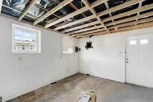 3209 E Lombard St, Baltimore, MD 21224 - Photo 12