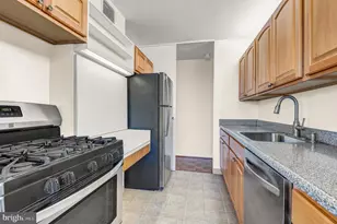 4000 N Charles St, Baltimore, MD 21218 - Photo 14