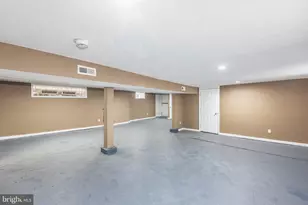 4021 Barrington Rd, Baltimore, MD 21207 - Photo 32
