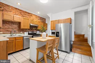 2612 N Calvert St, Baltimore, MD 21218 - Photo 6