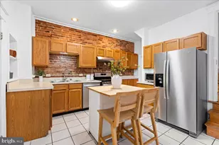 2612 N Calvert St, Baltimore, MD 21218 - Photo 24