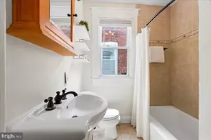 2612 N Calvert St, Baltimore, MD 21218 - Photo 46