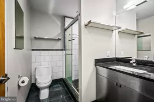 18 E Madison St, Baltimore, MD 21202 - Photo 22