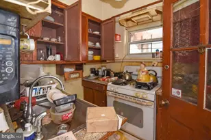 717 Linnard St, Baltimore, MD 21229 - Photo 8