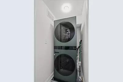 214 S Highland Ave, Baltimore, MD 21224 - Photo 26