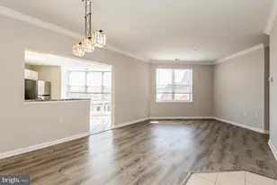 23 Pierside Dr, Baltimore, MD 21230 - Photo 4