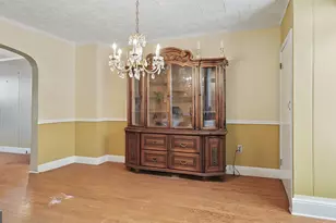 1513 Lochwood Rd, Baltimore, MD 21218 - Photo 10