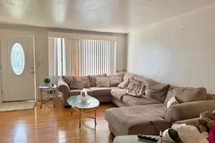4506 Parkside Dr, Baltimore, MD 21206 - Photo 2
