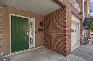 2333 Cambridge Walk, Baltimore, MD 21224 - Photo 2