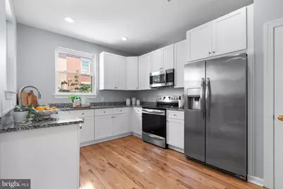 2333 Cambridge Walk, Baltimore, MD 21224 - Photo 8