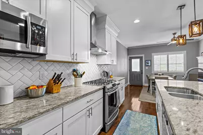 918 S Highland Avenue S, Baltimore, MD 21224 - Photo 8