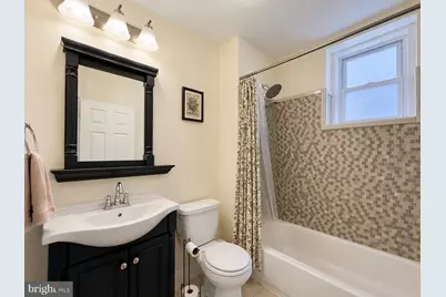 322 E Lorraine Avenue, Baltimore, MD 21218 - Photo 8