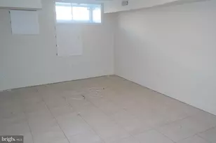 132 N Linwood Ave, Baltimore, MD 21224 - Photo 4