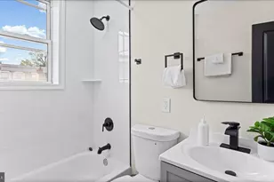 1824 E 32nd St, Baltimore, MD 21218 - Photo 24