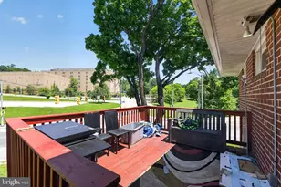 4583 Derby Manor Dr, Baltimore, MD 21215 - Photo 2