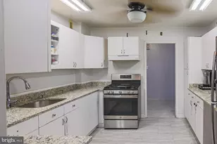 7121 Park Heights Ave, Baltimore, MD 21215 - Photo 10