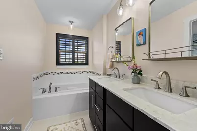 4214 Skyview, Baltimore, MD 21211 - Photo 18