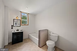 2004 Rockrose Ave, Baltimore, MD 21211 - Photo 20
